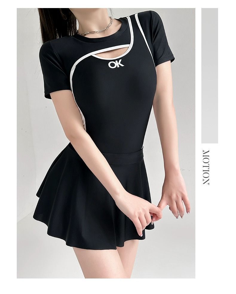 Maillot de bain une pièce amincissant pour femmes, grande taille, couvrant le ventre, style conservateur, nouvelle collection 2025_voghion.com