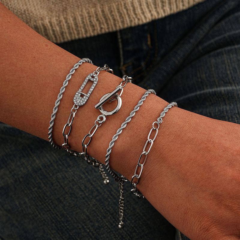 Carefully Selected New Fashion Jewelry Set: Stylish And Unique Pointed Diamond Braided Chain Bracelet Set Of 5_voghion.com