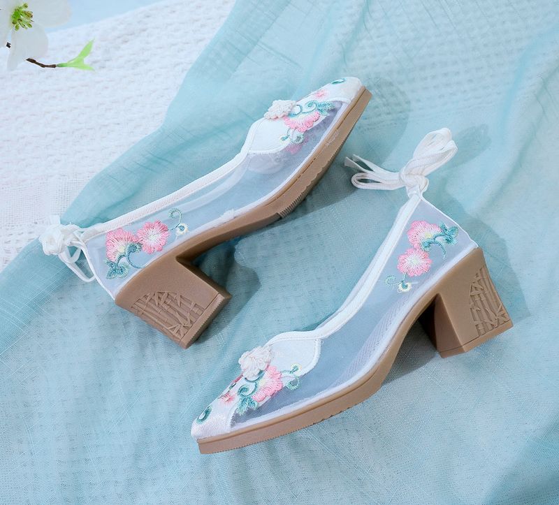 High Heels, bestickte Stoffsohlen aus Kuhsehnen, Damenschuhe können mit Gazeröcken, Qipao, Teekleidung usw. kombiniert werden_voghion.com