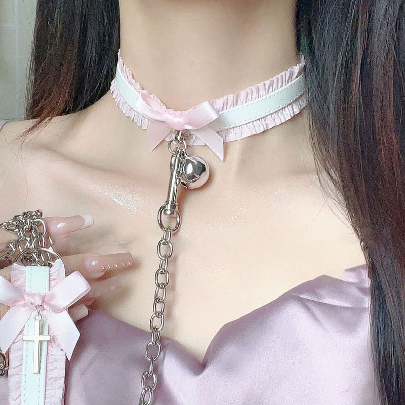Collier en cuir et dentelle en feuille de lotus rose pour fille, collier cloche, corde de traction, chaîne de clavicule, design de style cool et doux, fille douce_voghion.com