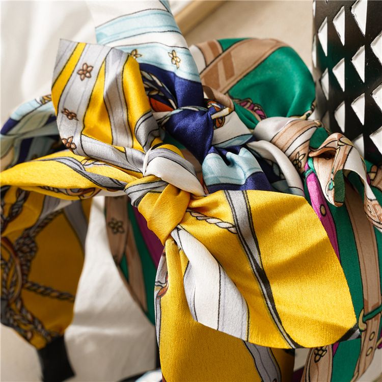 Leopard print rabbit ears knotted wide version headband female European and American going out disc hair card headband jewelry_voghion.com