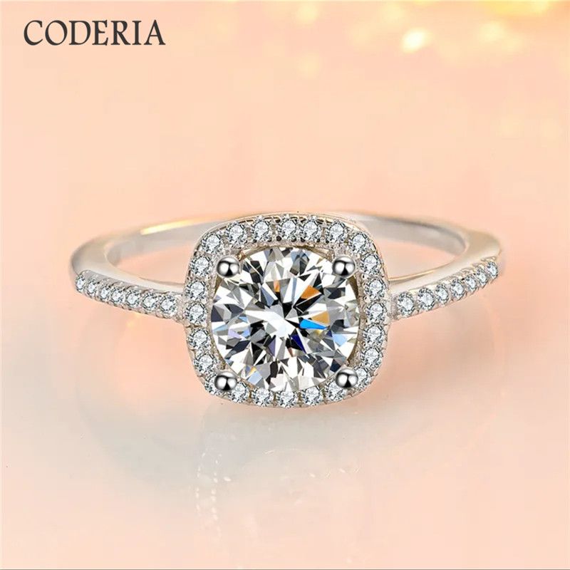 2025 Neuheiten Sier Platin plattiert 1-3 Karat Mozanstone 4 Krallen Quadratische Tasche Geburtstagsring Klassischer High Wedding Party Schmuck Frau Geschenk_voghion.com