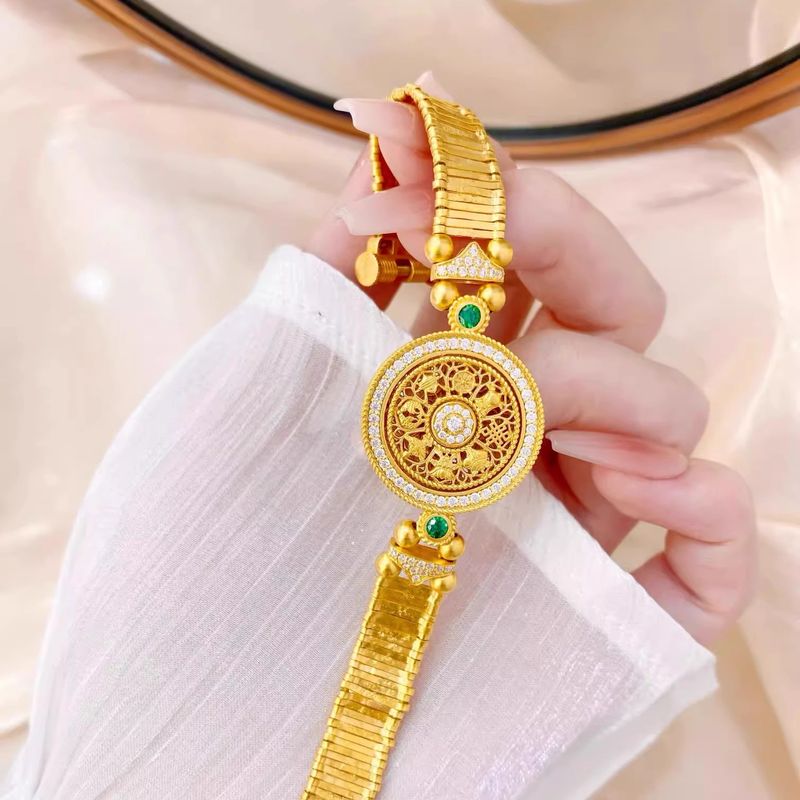 Color Point Diamond Smart Eight Treasures Compass Bracelet Watch Chain Niche Light Luxury High-end Feel Gift For_voghion.com
