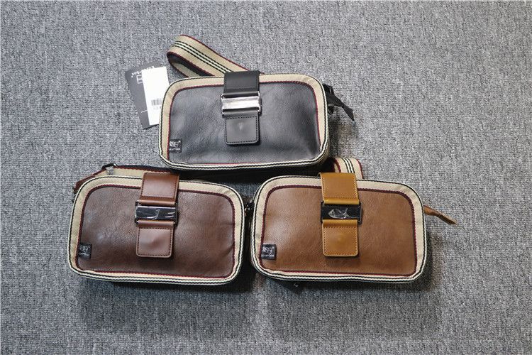 Threebox Outdoor Buckle Hip-Hop Shoulder Bag_voghion.com