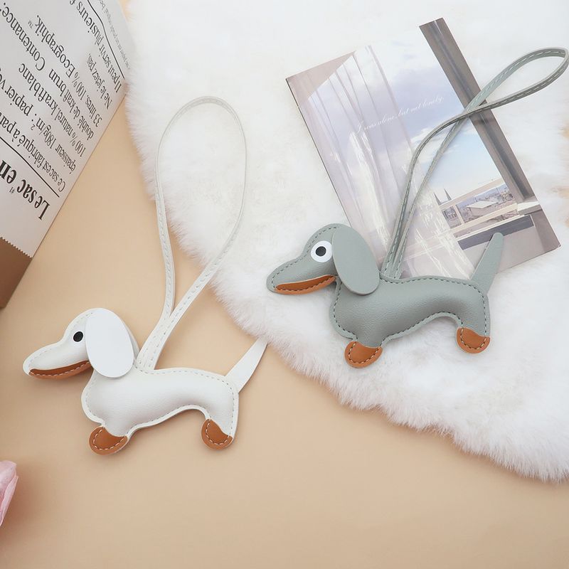 Pendentif teckel mignon bricolage lanière cuir chiot sac pendentif schnauzer couple voiture pendentif_voghion.com
