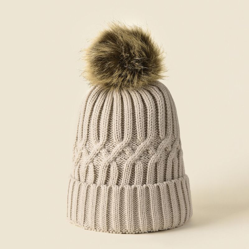 New Korean Style Women's Wool Knitted Hat Wholesale Autumn And Winter Warm Wool Ball Hat Thick Versatile Face Slimming Travel Hat_voghion.com