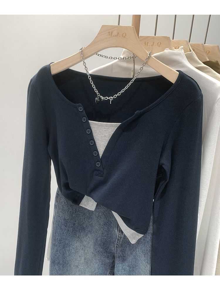 Bildkollisioun Faarf zwee laangärmlech T-Shirten fir Dammen Hierscht 2023 neien Design, Nisch V-Ausschnëtt kuerzen Top_voghion.com