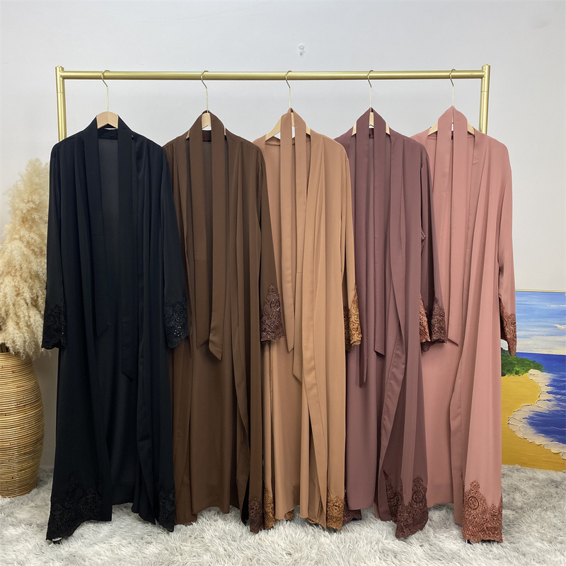 Abito da donna semplice e alla moda_voghion.com