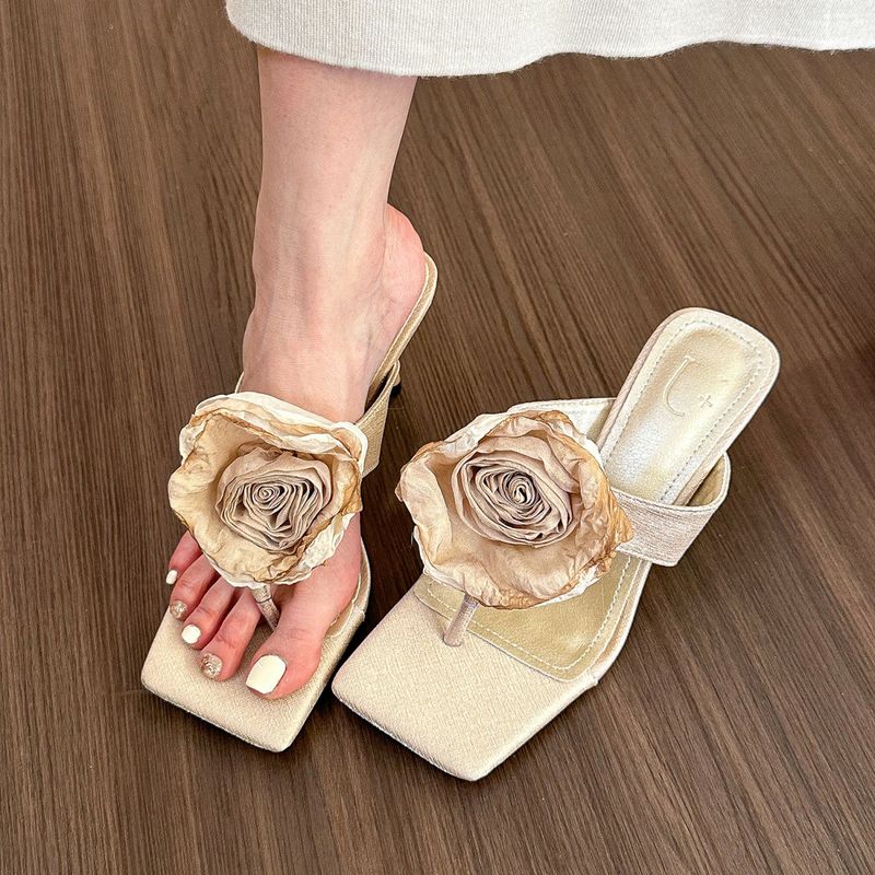 2024 sommer Neue Rose Chinesische Blume Hohe Frühjahr/Sommer Pinch Toe Dünne Ferse Sandalen Weiblichen_voghion.com
