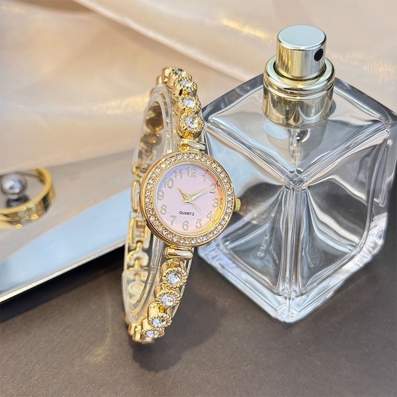 Orologi da donna con bracciale, nuovi orologi da donna con bracciale in diamanti colorati completamente digitali, orologi da donna di lusso di alta gamma, leggeri e scintillanti, di alta qualità, con diamanti transfrontalieri._voghion.com