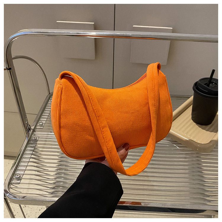 Borsa a tracolla da donna piccola in velluto a coste, nuova moda primavera estate 2023, lotto misto_voghion.com