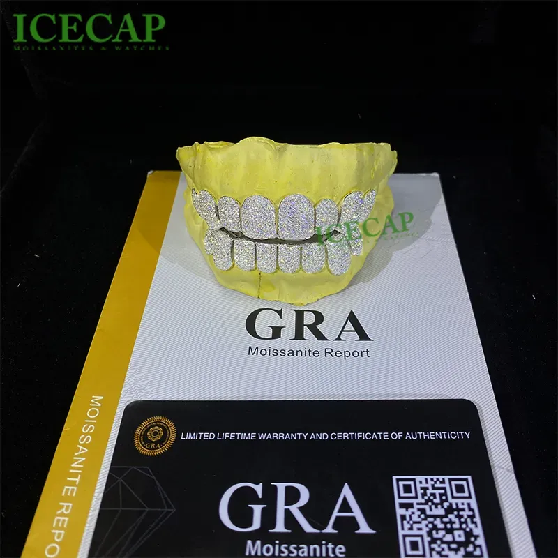 su 8 Custom Sliver 6 VVS Iced Out Donna e Uomo Hip Hop Gioielli Denti Dia Moissanite Grillz_voghion.com
