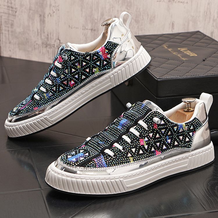 Mocassini bassi con strass per persone pigre, scarpe casual con diamanti pieni, scarpe da uomo basse alla moda con un piede_voghion.com
