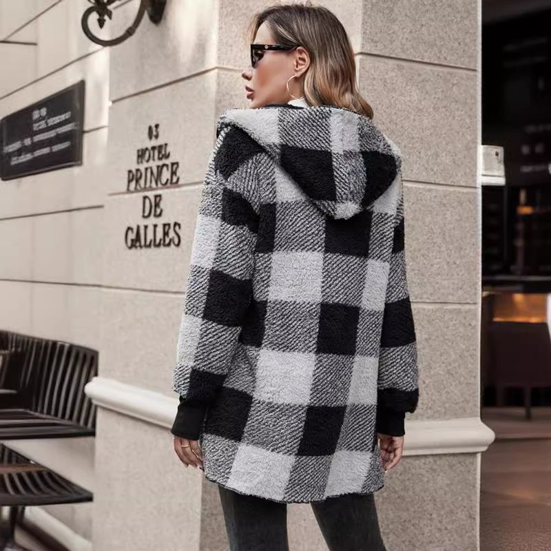 Cardigan in maglia a blocchi di colore a quadri larghi del 2025, maglione alla moda per le donne_voghion.com