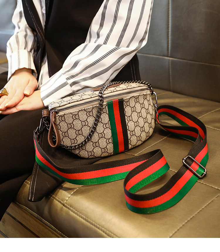 Dames 2023 nieuwe tas herfst en winter mode borsttas high-end gevoel brede schouderband een schouder Messenger kleine tas_voghion.com