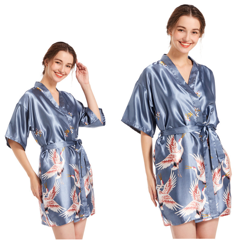 Sovkläder för kvinnor Ice Silk National Style Crane Stor storlek Kofta Nattlinne Morgonrock Sommar Tunn Silke Bröllopsklänning Brud Brudtärna Morgonklänning_voghion.com