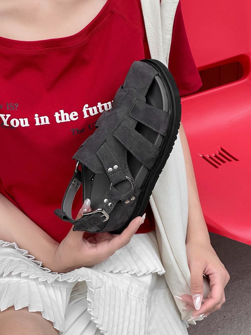 2025 Summer New Cowhide Closed-Toe Roman Women, Casual Versatile Studded Fashion Sandals For Beach_voghion.com