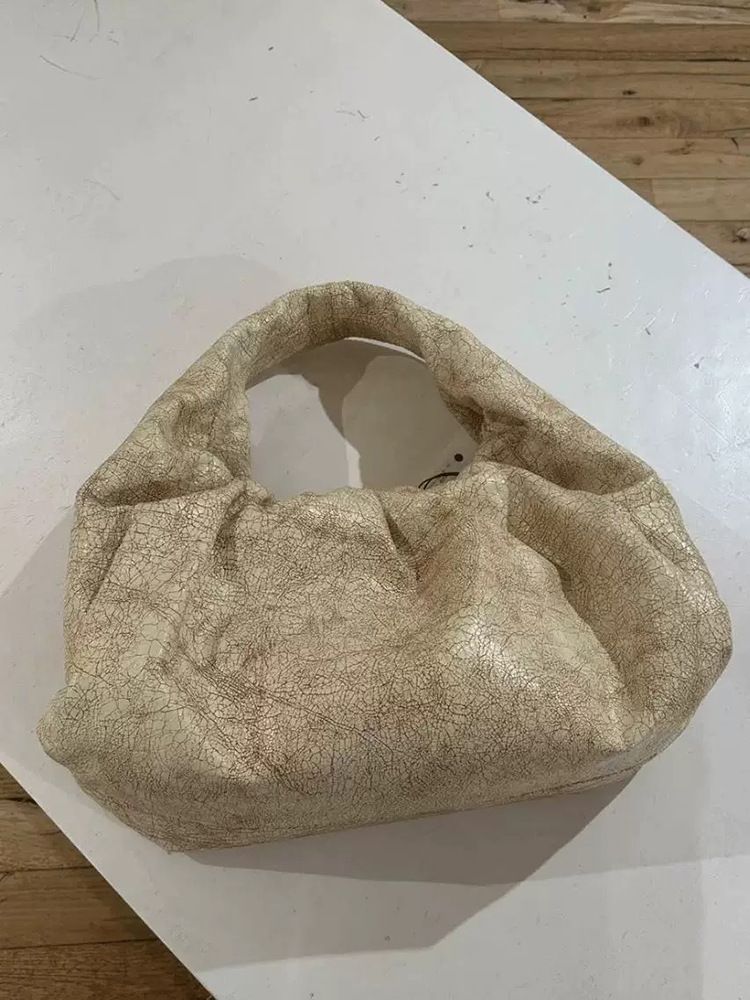 Casual Pleated Cloud Single Shoulder Armpit Large High Capacity Women's Bag 2025 Spring And Summer New Fashion Versatile_voghion.com
