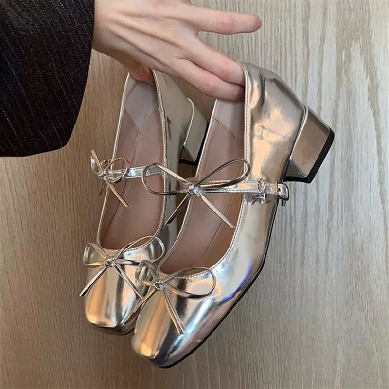 French Style Thick Bottom Middle Heel Patent Leather Ladies 2025 Summer New Shallow Mouth Bow Square Head Mary Jane Small Leather Shoes_voghion.com