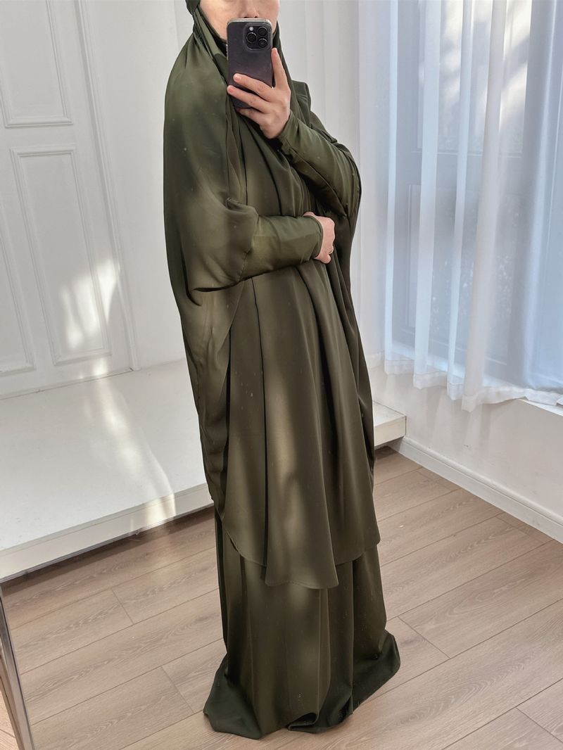 2025Loriya Large Hem Solid Color Top + Skirt Two-Piece Set LR423_voghion.com
