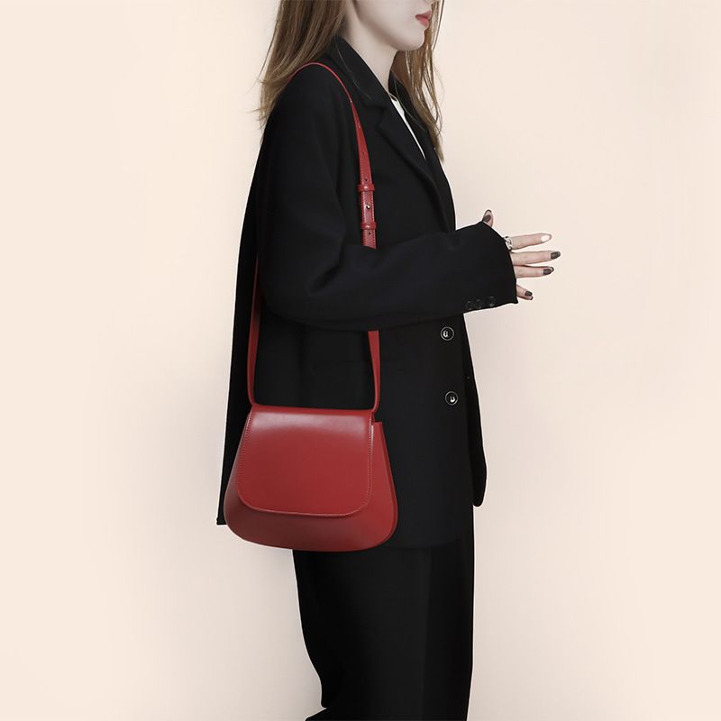 2024 ny Super Fire PU kastanj med liten design en axel Crossbody högkvalitativ sadelväska för kvinnor_voghion.com