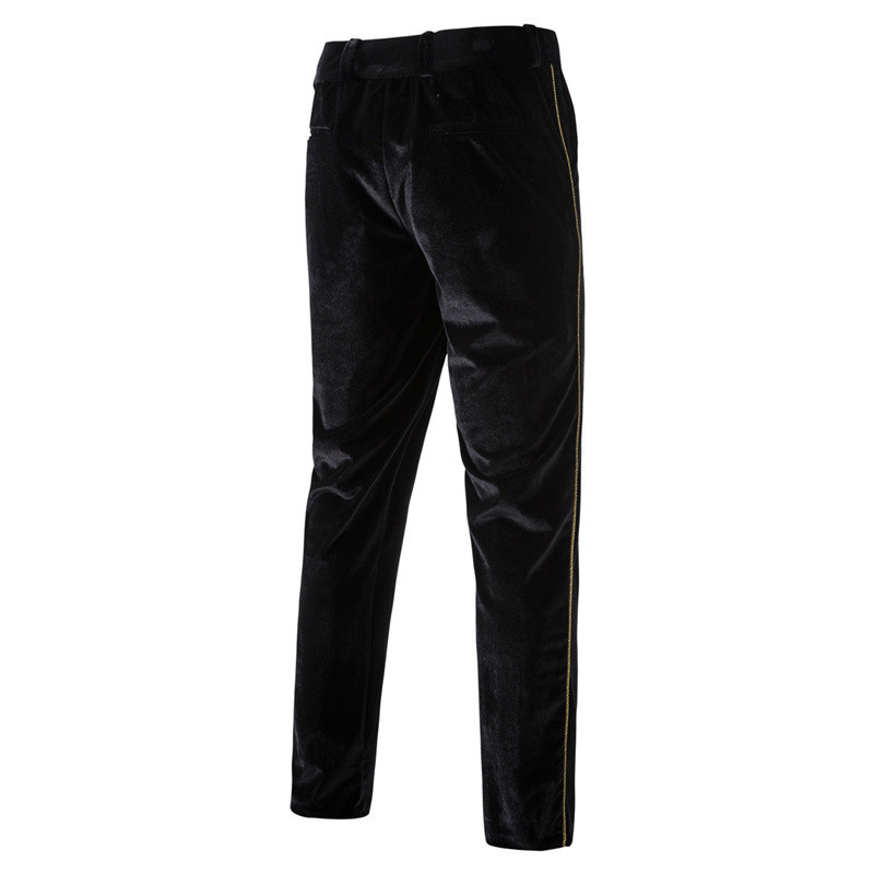 Abito da uomo doppiopetto in velluto color oro_voghion.com