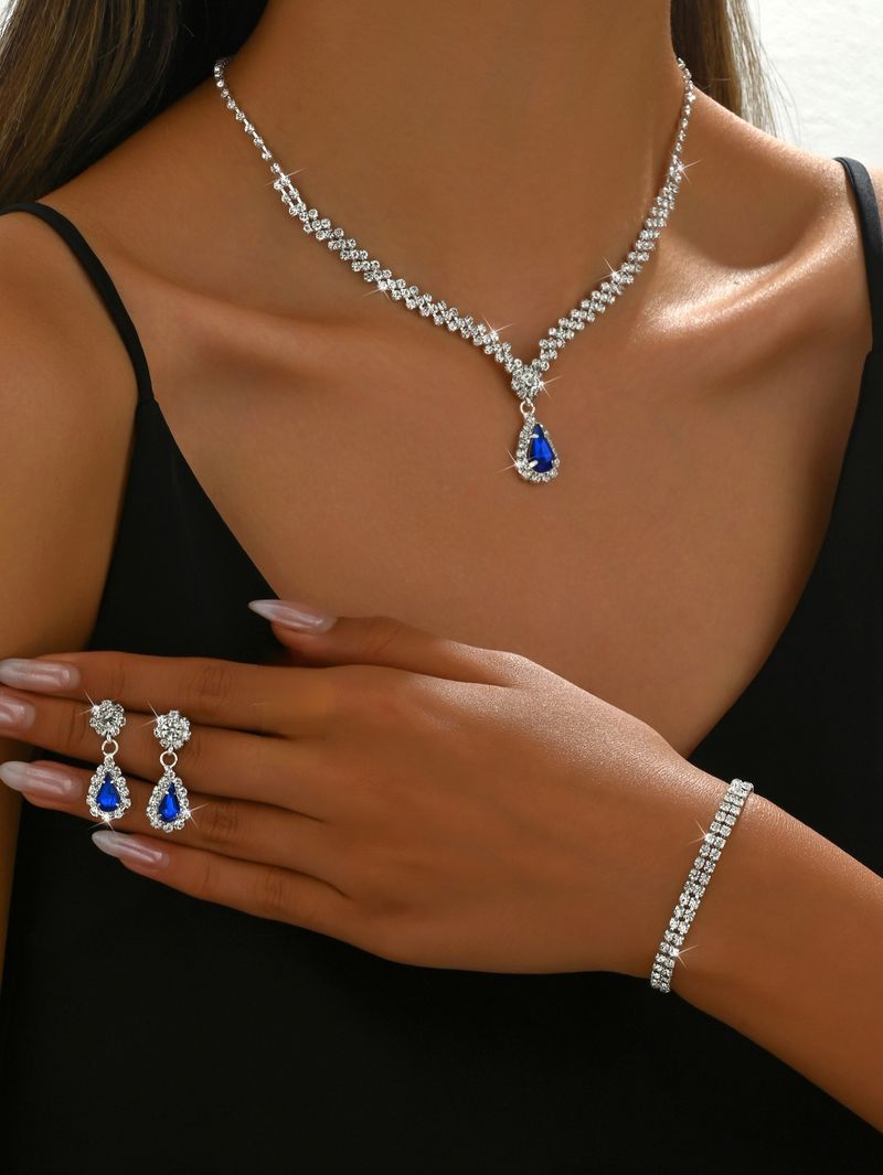 Set di tre gioielli da sposa, orecchini, collana e bracciale da donna, accessori di lusso di alta gamma_voghion.com