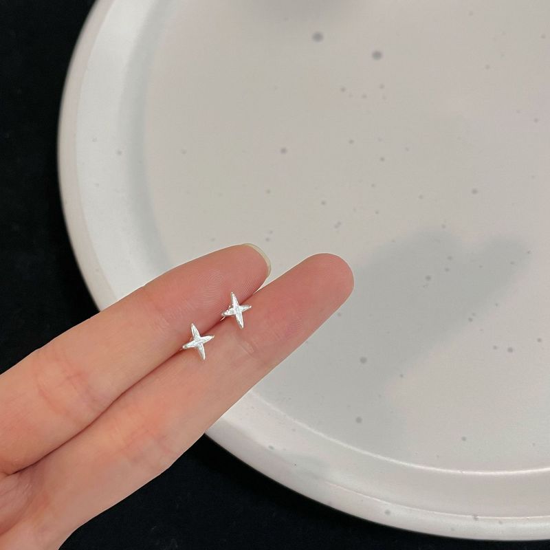 Set di orecchini alla moda, semplici, versatili e di base, per donne, in argento, adatti per spostamenti quotidiani._voghion.com