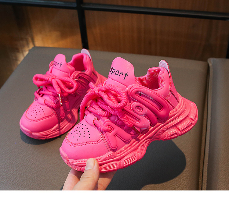Kinder Papa der Schuhe 2023 Herbst Neue Stil Modische Mädchen Mittleren Alters Sportschuhe Leichte Jungen Laufschuhe mit Weichen Sohlen_voghion.com