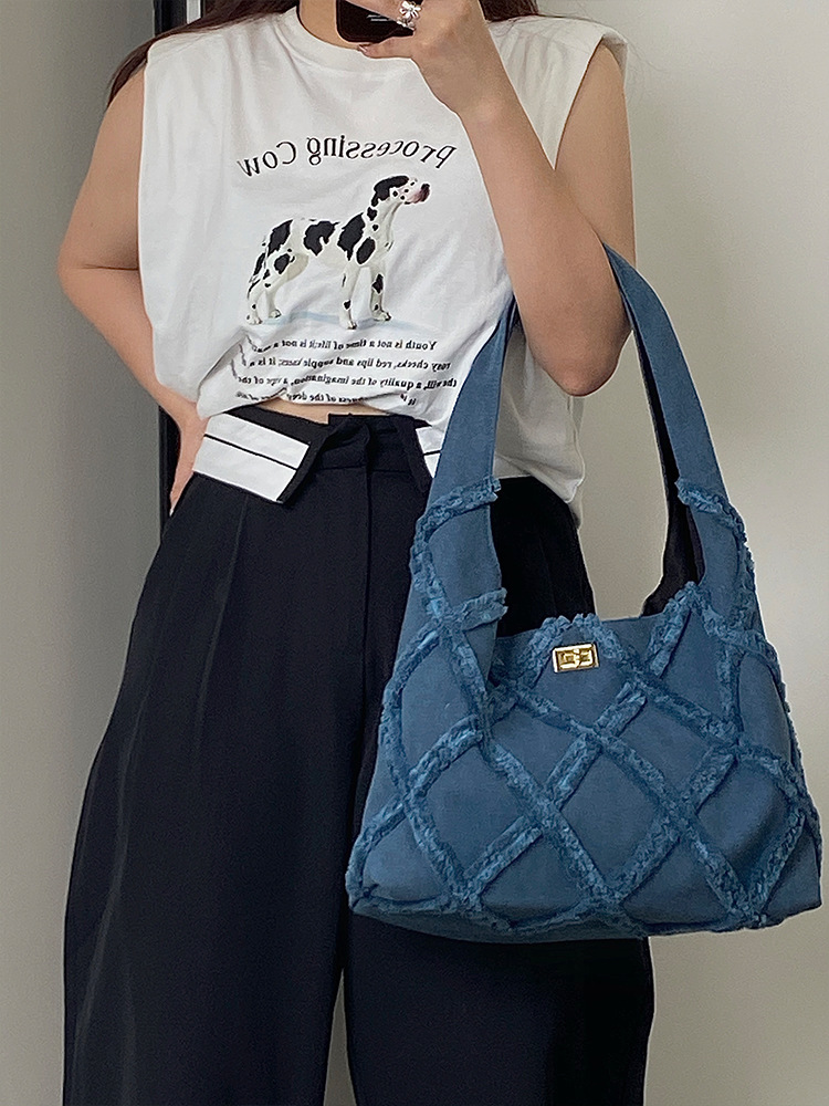 2024 Nuova borsa a tracolla singola casual grande capacità con nappa da strada personalizzata da donna in tela da cowboy alla moda_voghion.com