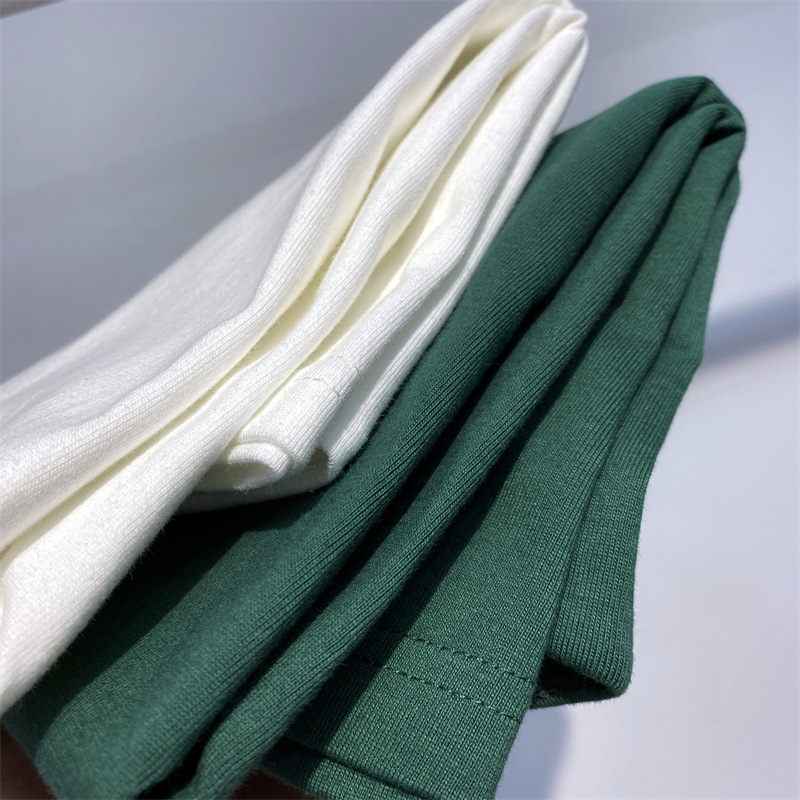 Herrenbekleidung Mode bedrucktes loses Paar T-Shirt Herren Sommer neue kurzärmelige dunkelgrüne Pullover Herren T-Shirt B2DAC700B_voghion.com
