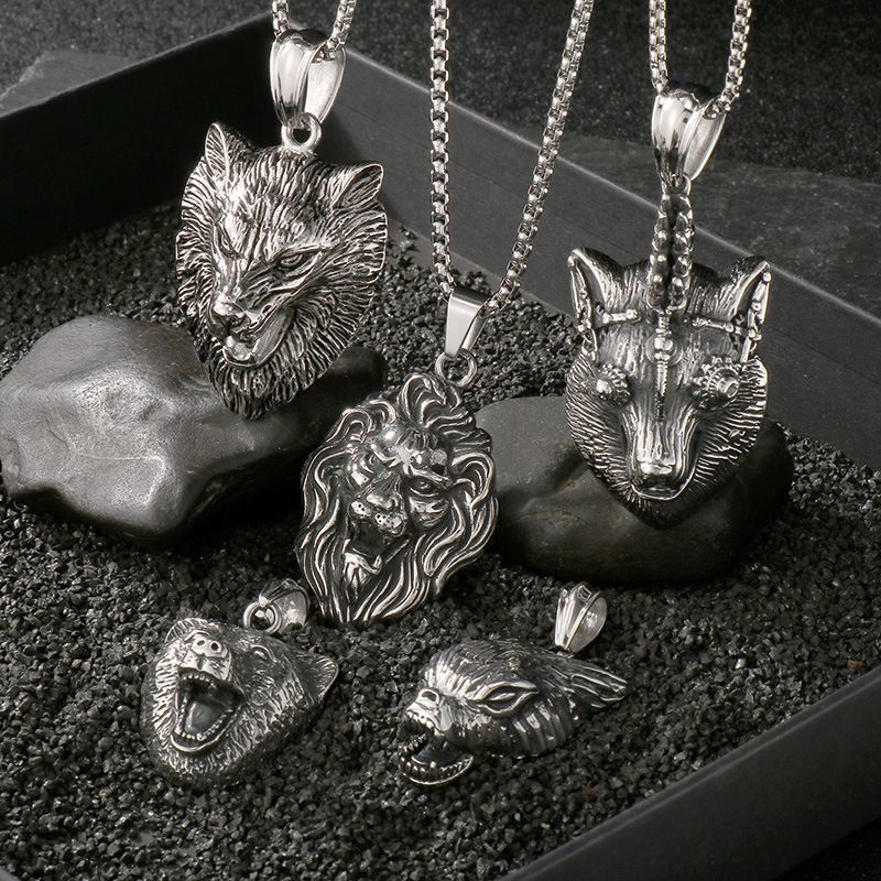 Collana antica a forma di animale da uomo, stile punk, con ciondolo a forma di testa di leone, testa di lupo, volpe, acciaio al titanio_voghion.com
