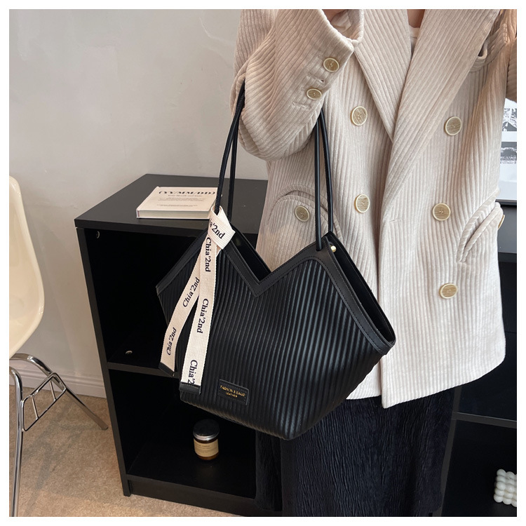European And American Big Bag 2024 Spring And Autumn New Women's Bag Casual Versatile Canvas Bag Work, Class Commuting Single Shoulder Bag Tote Bag_voghion.com