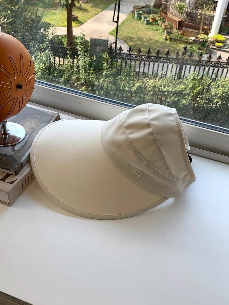 Cappello da sole per esterni in seta ghiacciata, con coda di cavallo alta e a mezza altezza, con viso piccolo e tesa larga, sensazione di freschezza_voghion.com