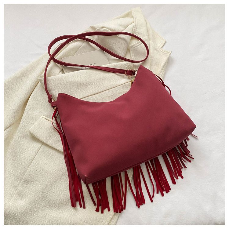 Tassel Large Capacity Bag Women's Shoulder Bag Messenger Bag_voghion.com