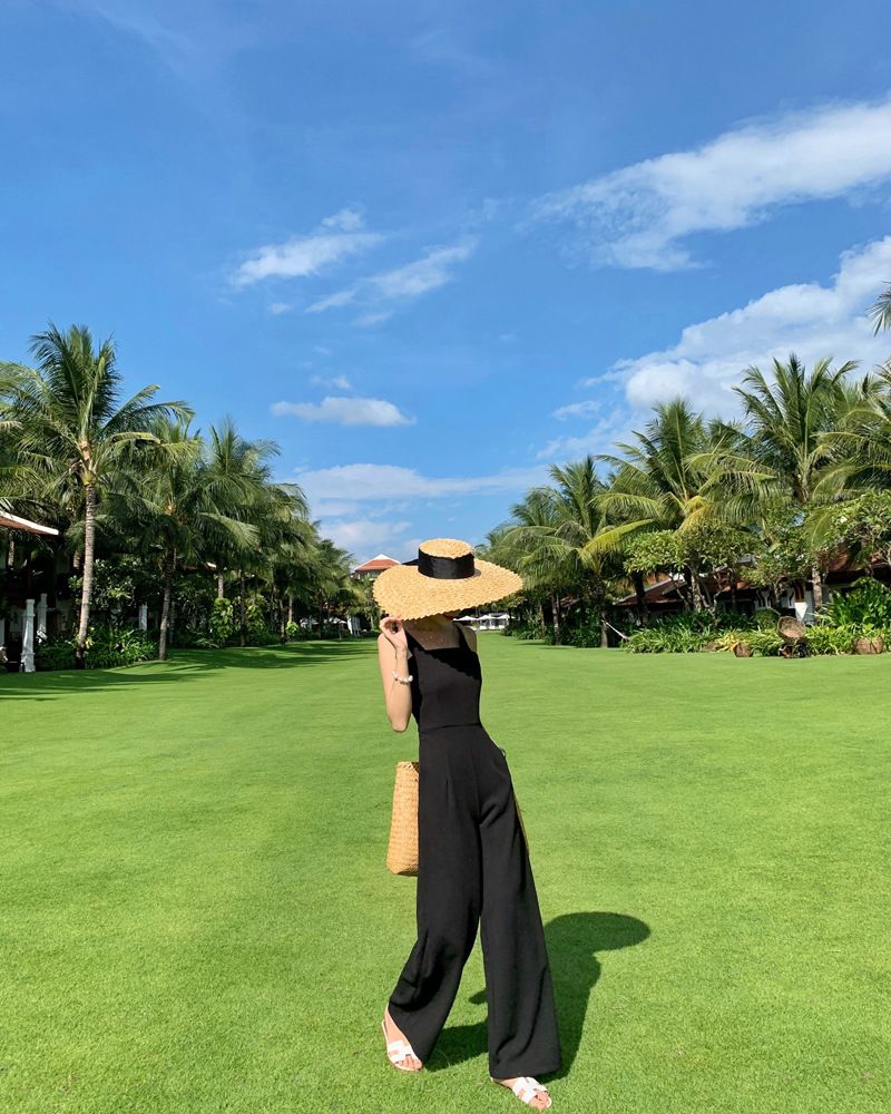 Sommer-Urlaubs-Jumpsuit für Damen mit weitem Bein, schlankmachendes und lockeres Temperament, modisches Schwarz mit hoher Taille_voghion.com