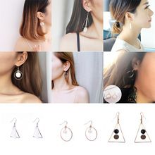 Koreaanse minimalistische anti-slip broche met striktemperament voor dames, vaste kleding, truien, pakken, gespaccessoires_voghion.com