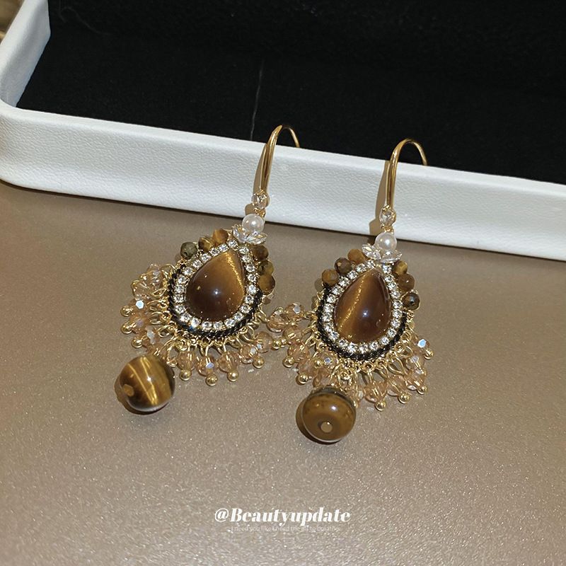 Orecchini Milad Color Series con pietra occhio di tigre e nappa, stile palazzo francese, per donna_voghion.com