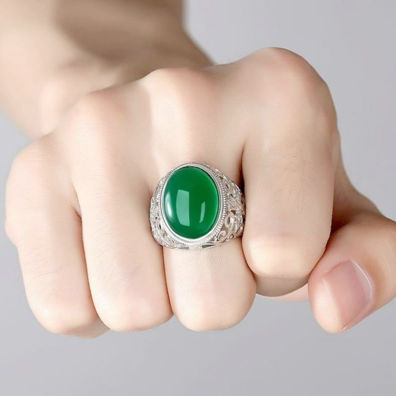 New Elegant And Bold Jade Temperamental Green Agate Adjustable Ring, Chalcedony Hollow Ring_voghion.com