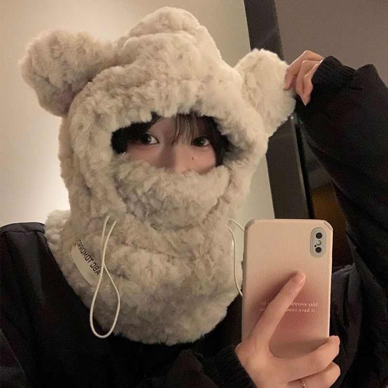 Bonita bufanda de osito de peluche engrosada integrada con gorro cálido de protección para los oídos de versión coreana para otoño e invierno para mujer_voghion.com