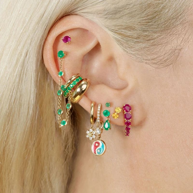 Orecchini a forma di C con polsino a punta in zirconi colorati, coppia asimmetrica, clip per orecchini non forati_voghion.com