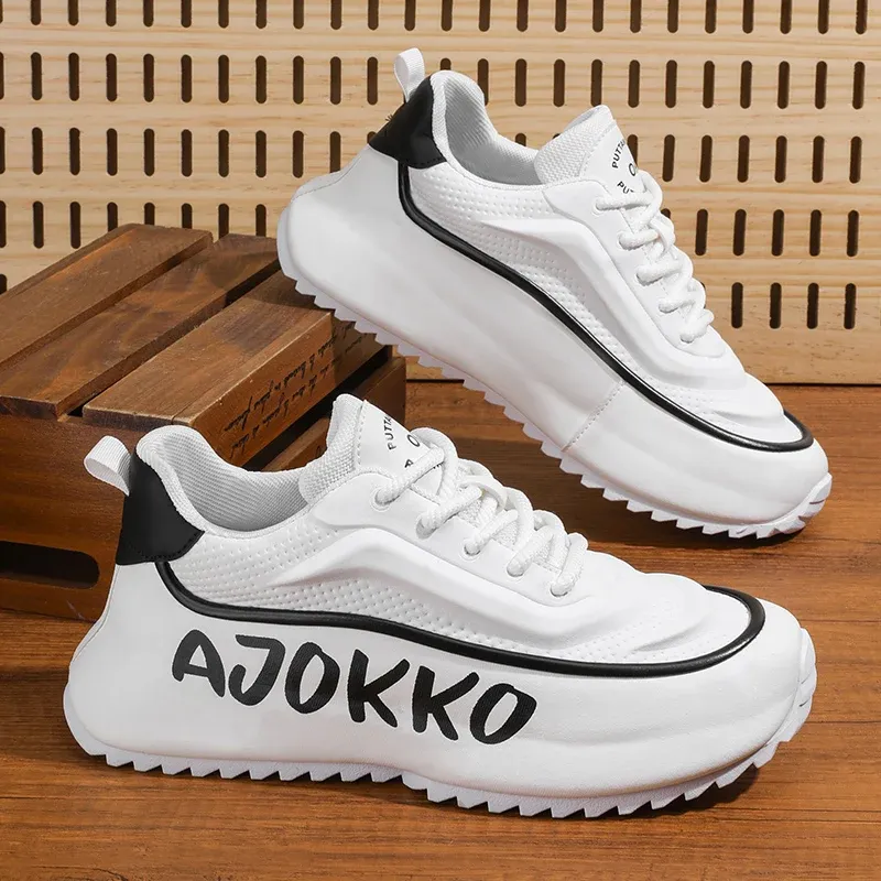 2025 Spring And Autumn Flying Mesh Surface Breathable New Non-slip Fashion Breathable Flat Leisure Sports Men Walking Loafers_voghion.com
