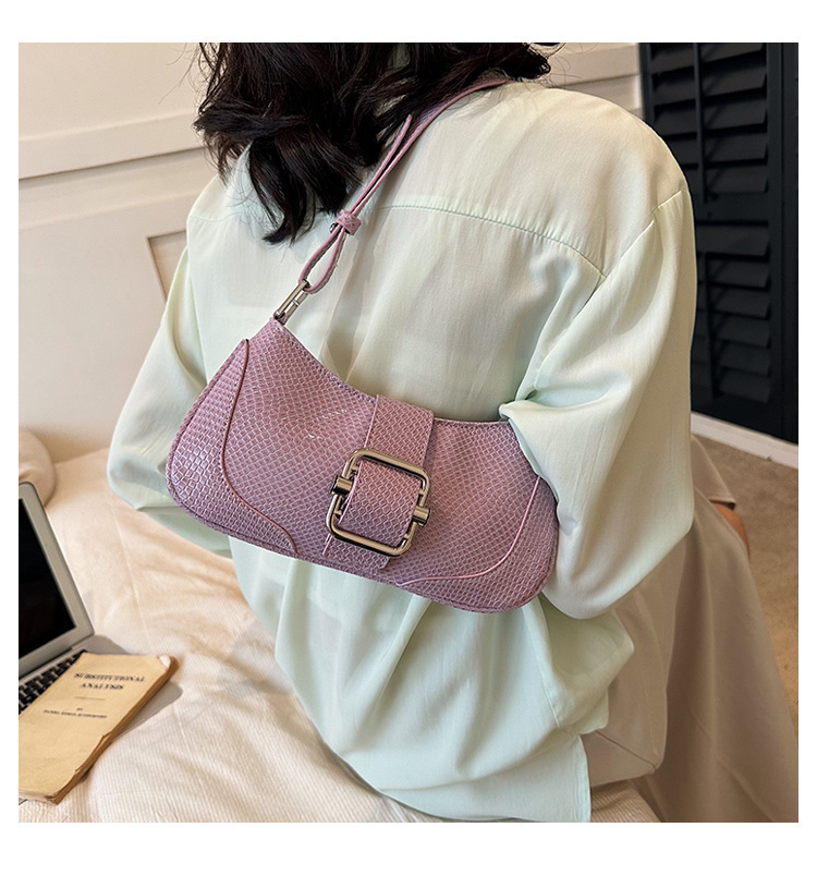 Französische Nischen-Design-Tasche, einfache Umhängetasche mit Schlangenledermuster, Pendler-Mode, Nischen-Baguette-Halbmond-Tasche, Unterarmtasche_voghion.com