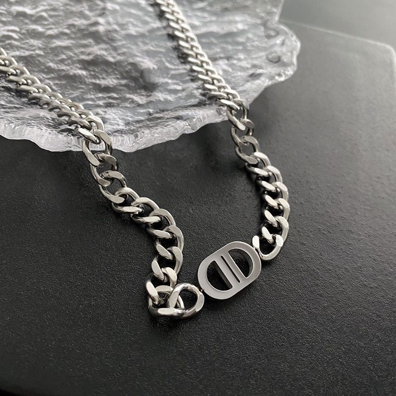 Hip Hop Doble D Carta Collar Personalizado Red de moda Rojo Mismo estilo Collar Cadena Minimalista INS Diseño Neckchain_voghion.com