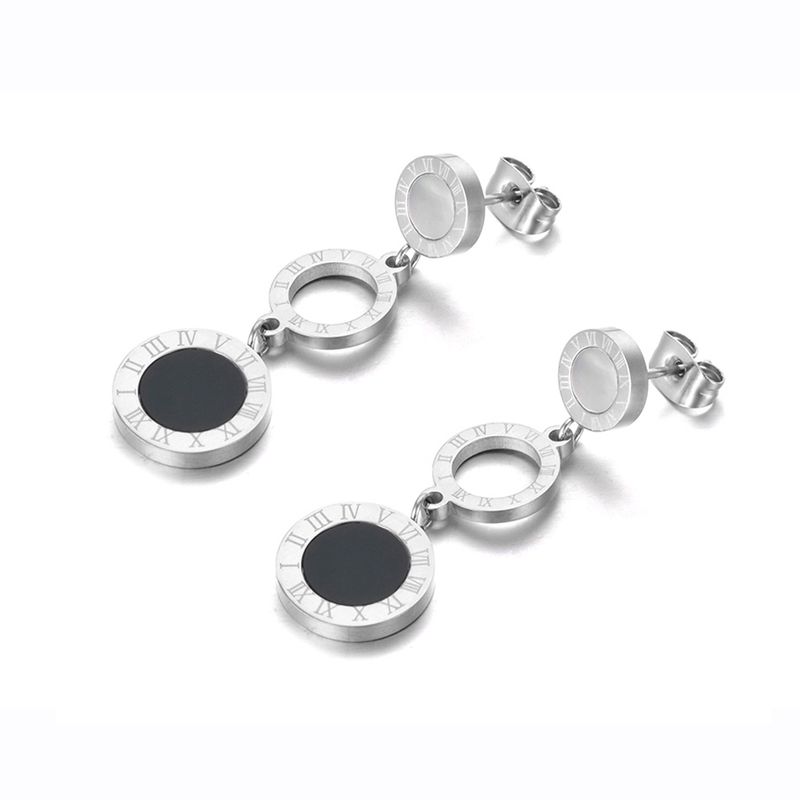 Collana girocollo a conchiglia con numeri romani in acciaio inossidabile e titanio Lokaer Classic per donne e ragazze, ciondolo con ciondolo chic._voghion.com
