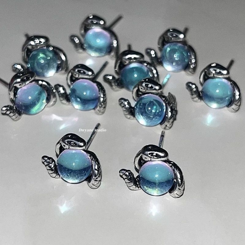 Medusa Eye Stud Earrings Men High-end Anti-allergy Topaz Stone For Women Trendy Minimalist Cool Style Ear Jewelry_voghion.com