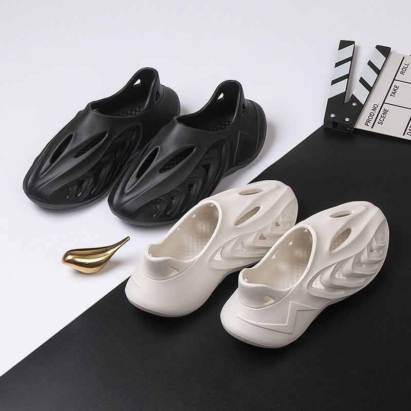2024 Zomer Nieuwe Heren EVA Gesloten Sandalen Trendy Klompen Waterdichte Strandschoenen_voghion.com