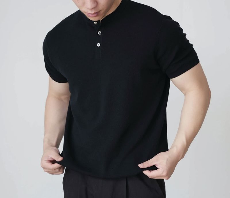 Maglietta a maniche corte estiva Henry Collar in seta fredda e fresca, stile Old Money, versatile maglione lavorato a maglia, trendy, uomo, traspirante, versione larga, corta._voghion.com
