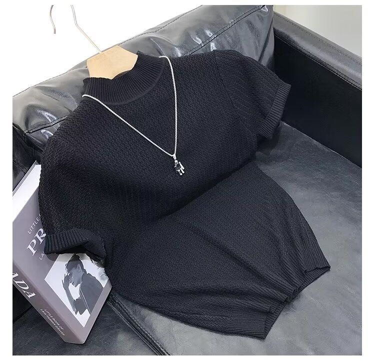 Herrenbekleidung High-End-Neuheiten für Frühling und Sommer, gestricktes kurzärmeliges T-Shirt mit halbhohem Kragen, schmales Innenoberteil, Herrenpullover, Unterhemd_voghion.com