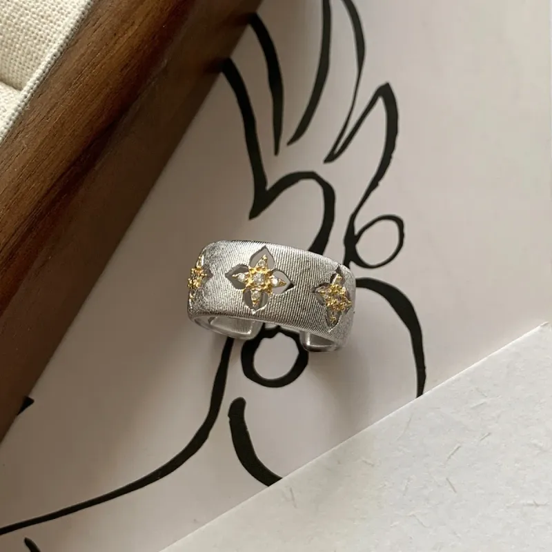 S925 Sterling Silver Four-leaf Clover Zircon Adjustable Size For Women Italian Palace Incense Retro Light Luxury_voghion.com